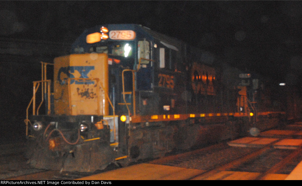 CSX GP38-2 2795 on the rear of C746-05